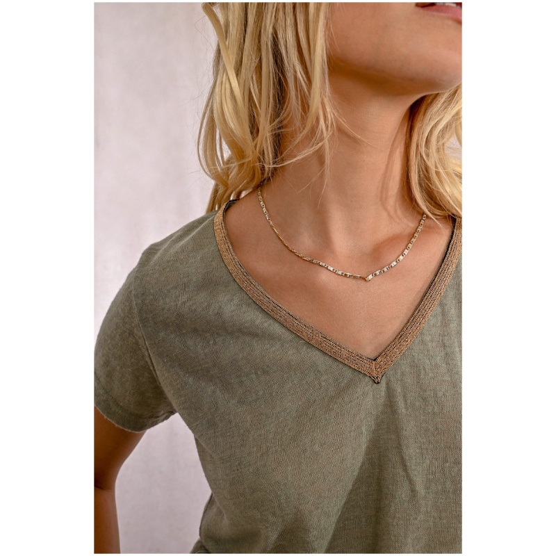 MOLLY BRACKEN Flowy V-neck T-shirt